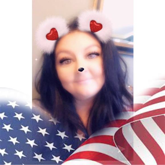 Meet your Posher, Sonia - Picture 1 of 1